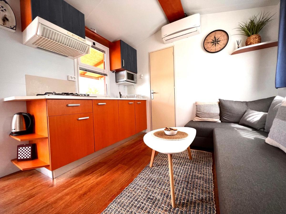 Mobile Home Nebo Luxus Кленовица Экстерьер фото